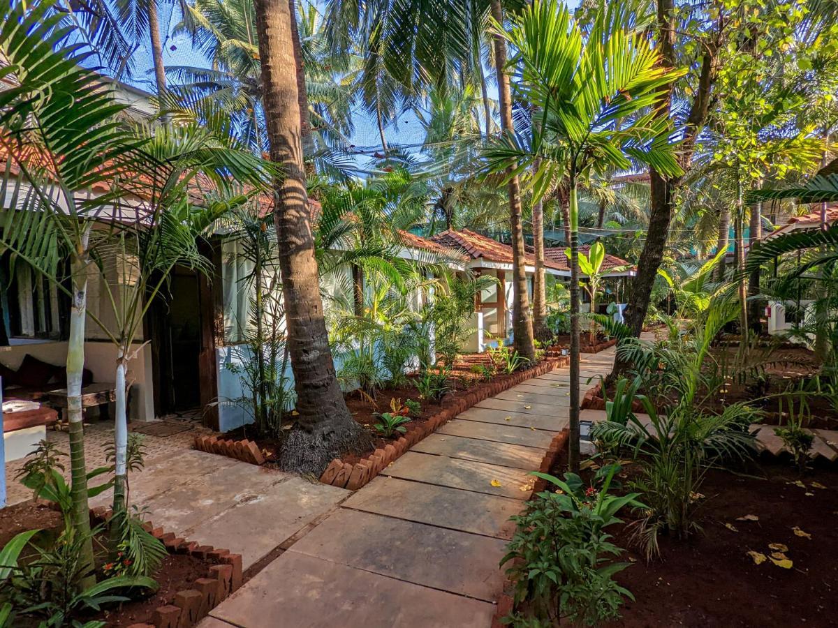 De Soul Sante Beach Resorts Morjim Goa Exterior foto