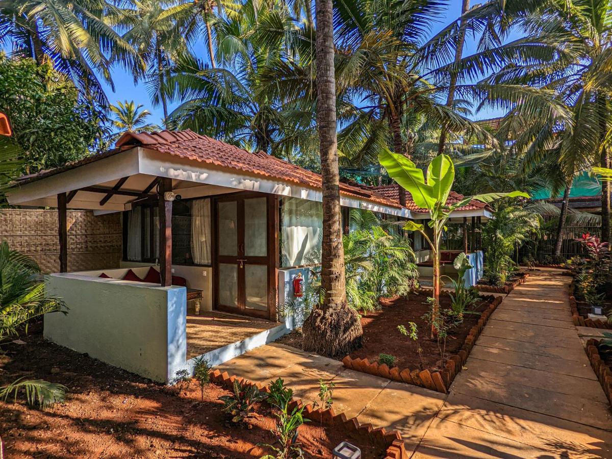 De Soul Sante Beach Resorts Morjim Goa Exterior foto